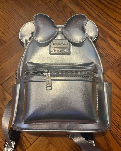 LOUNGEFLYSILVER 100 YEARS MINNIE PARKS BAG