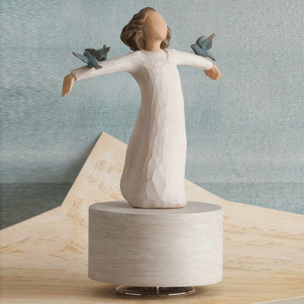 WILLOW TREE HAPPINESS MUSCIAL FIGURE