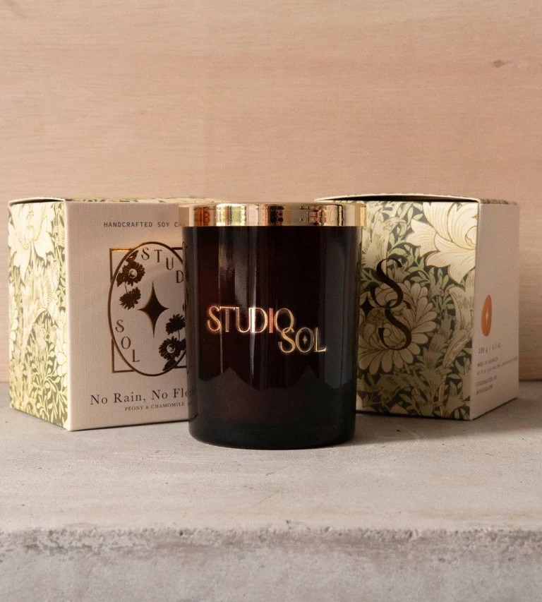 NO RAIN NO FLOWERS PEONY AND CHAMOMILE CANDLE 200GM