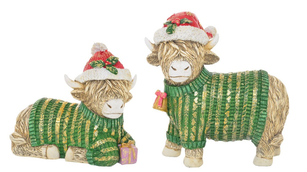 CHRISTMAS HIGHLAND COW STANDING