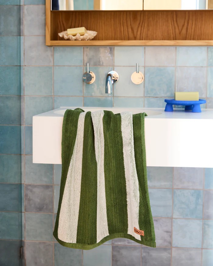 MOSS STRIPE TERRY HAND TOWEL ONE SIZE KIP & CO