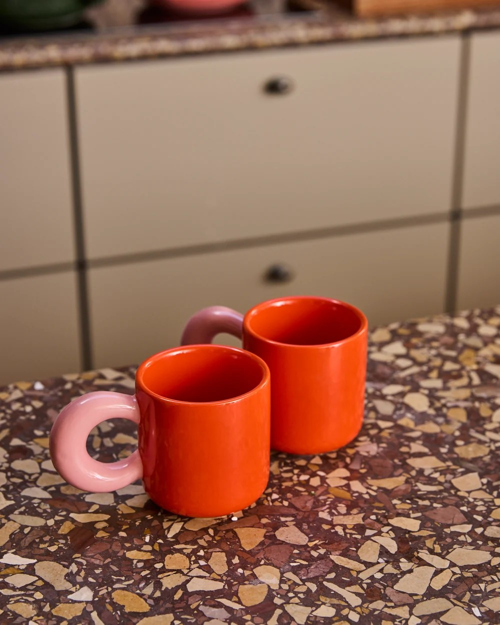 KIP & CO RED MUG 2P SET ON SIZE